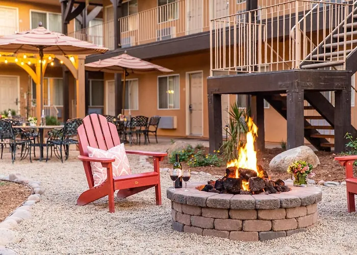 Best Hotels Near Alpine Valley