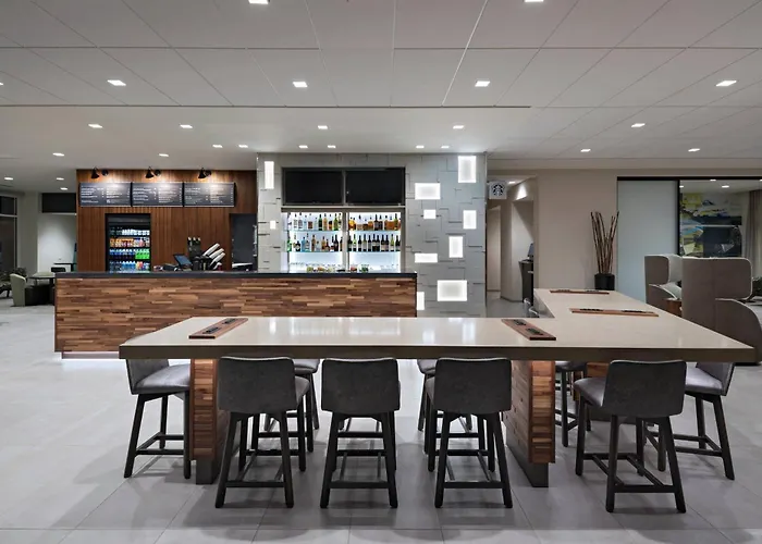 Best Hotels Close to UW Madison Hospital